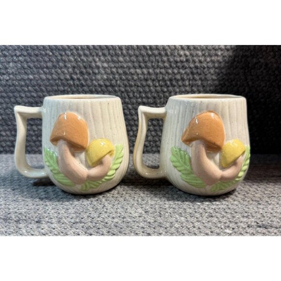 Vintage ARNEL'S Mushroom Mug Set Of 2 Coffee Tea MCM Ceramic Beige Signed 1986 - Picture 2 of 8